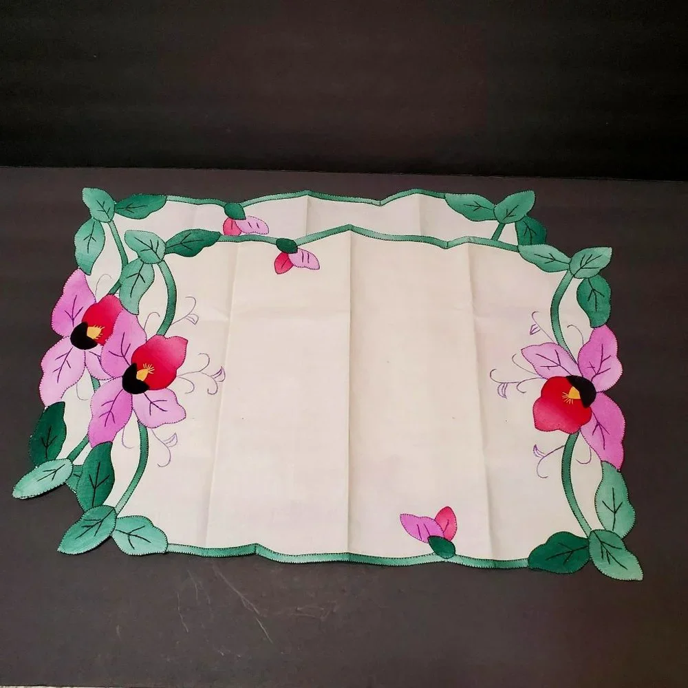 Vintage Handmade Applique Embroidered Placemats, set of 2 Floral Cloth Mats